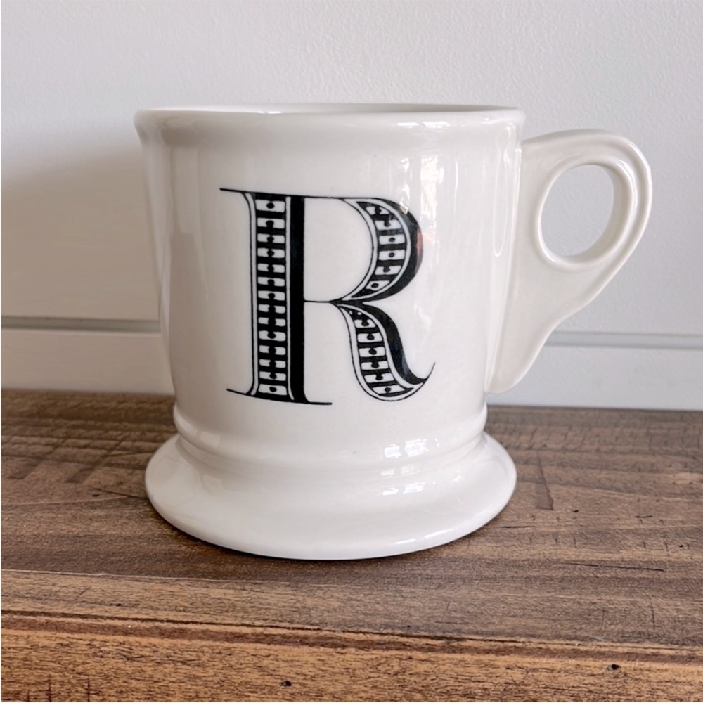 Anthropologie R Mug